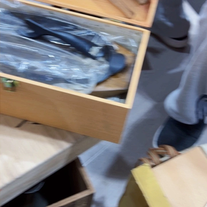 未**饰新亿歌中古清货无售后谨慎参拍