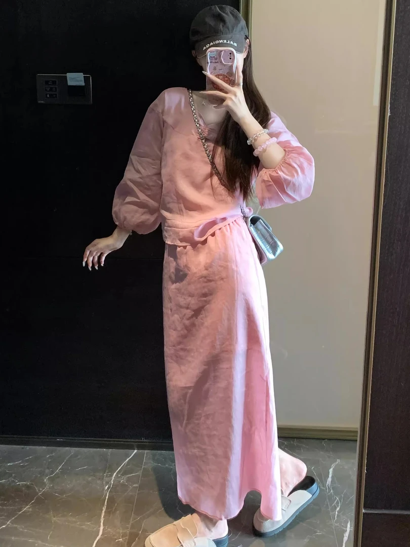 巨好看夏日绝美漂亮上衣裙子套装高级感减龄大方得体穿搭两件套女