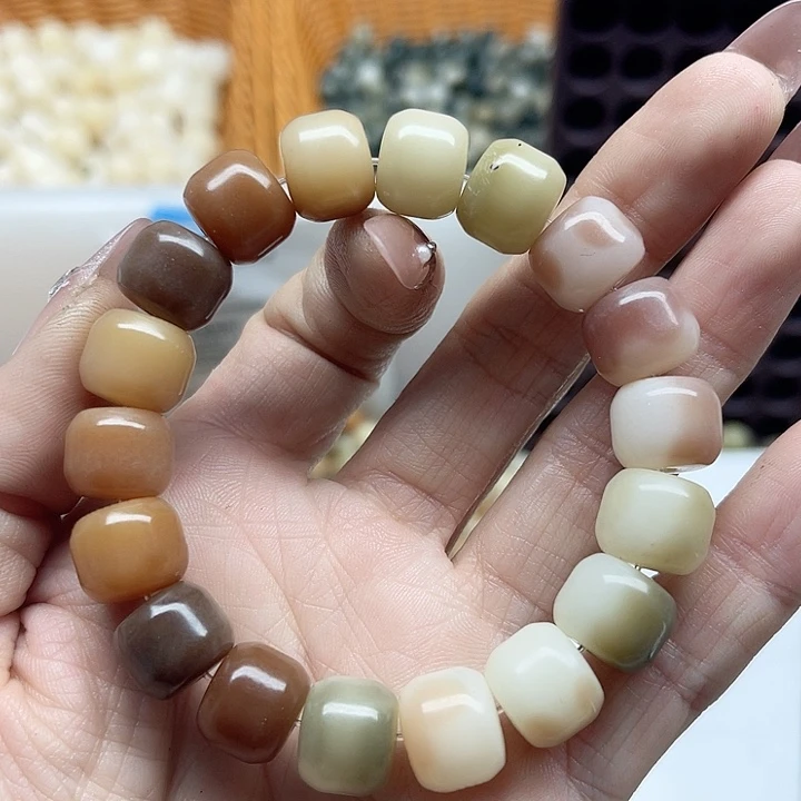 白玉菩提吊坠微瑕12汉堡手串