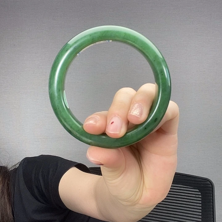 用***3和田玉未镶嵌手镯