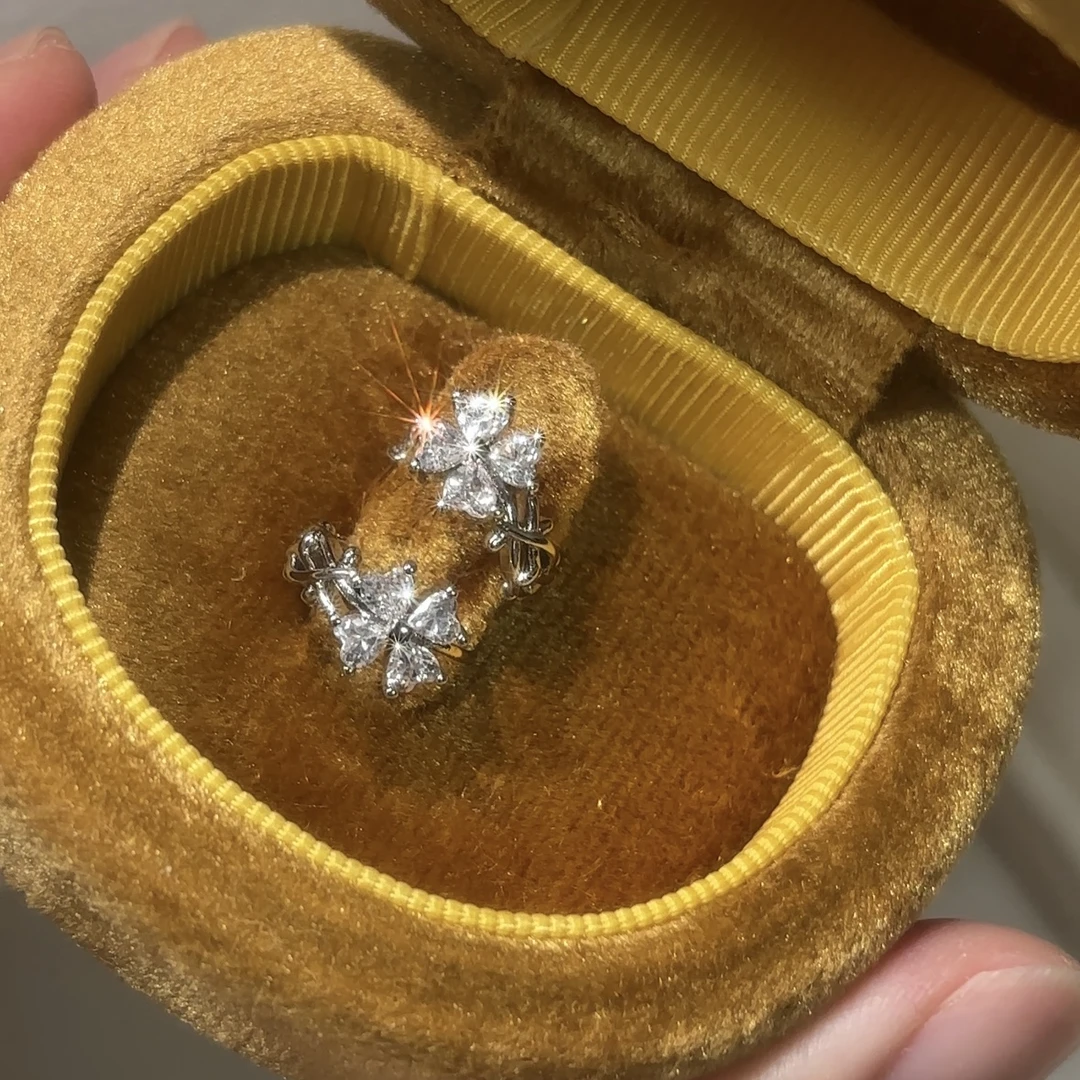 铜合金锆石耳饰 耳饰耳环2025新款爆款高级感氛围感配饰 爆闪花花