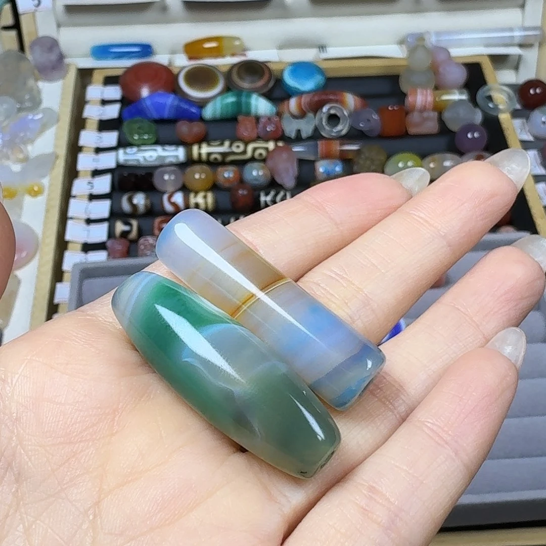 小***的玛瑙/玉髓未镶嵌天然玛瑙