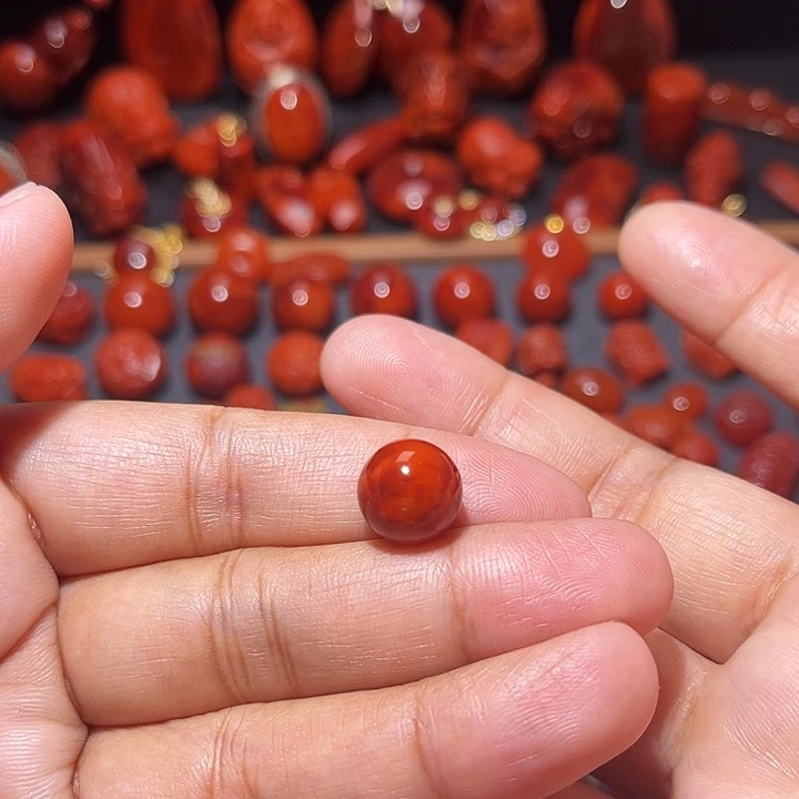 南红玛瑙未镶嵌配饰牛血火焰纹圆珠11.4mm