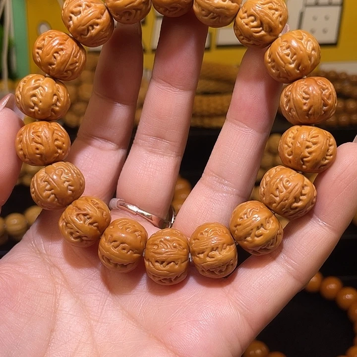 猴头核桃手串猴头