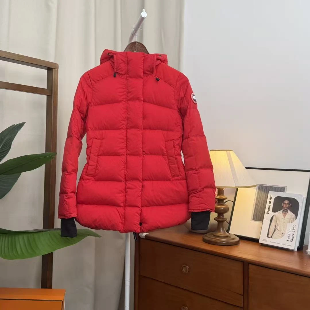95新 CANADA GOOSE 青奢荟/XS码/加拿大鹅红色羽绒服///////91637