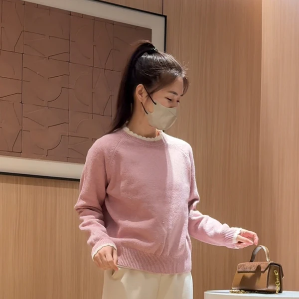 秋冬新款设计感小众亮片毛衣女2024拼接蕾丝花边针织衫套头上衣潮