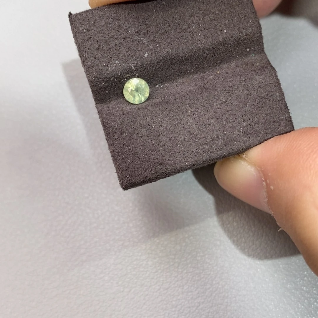 彩色蓝宝石裸石未镶嵌0.55克拉