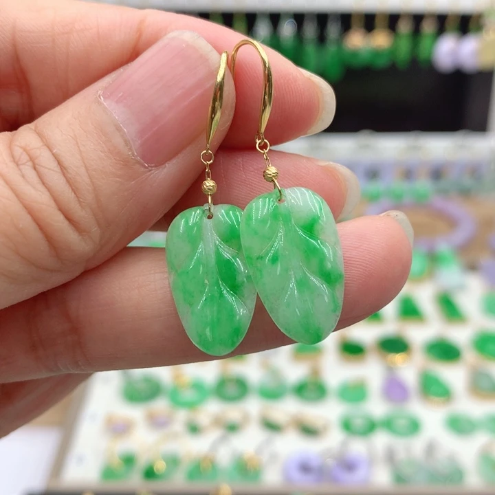 翡翠18K金镶嵌耳饰