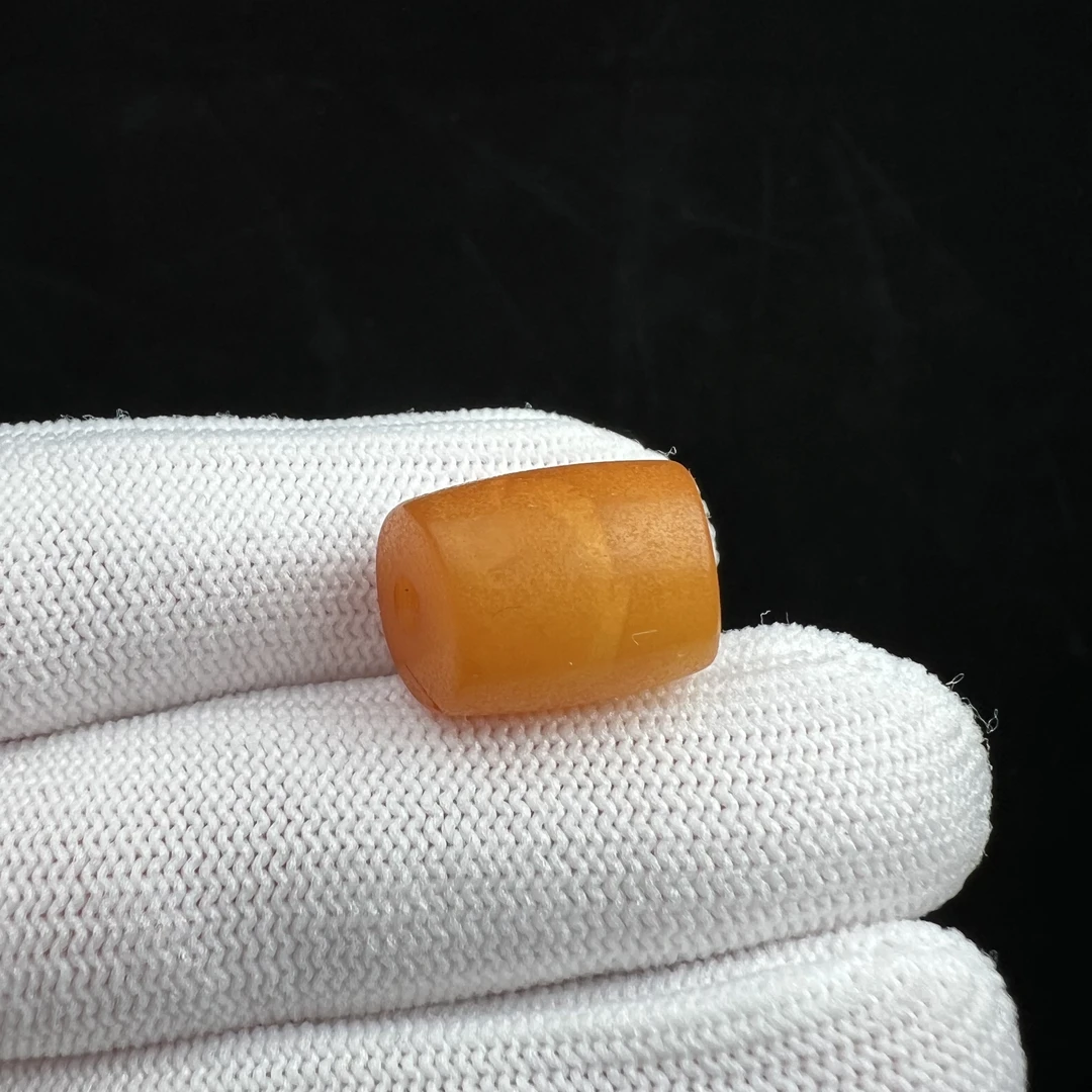 K6283天然原矿蜜蜡-微瑕 老蜡马蹄 12.7*17.8mm支持复检 假一罚十