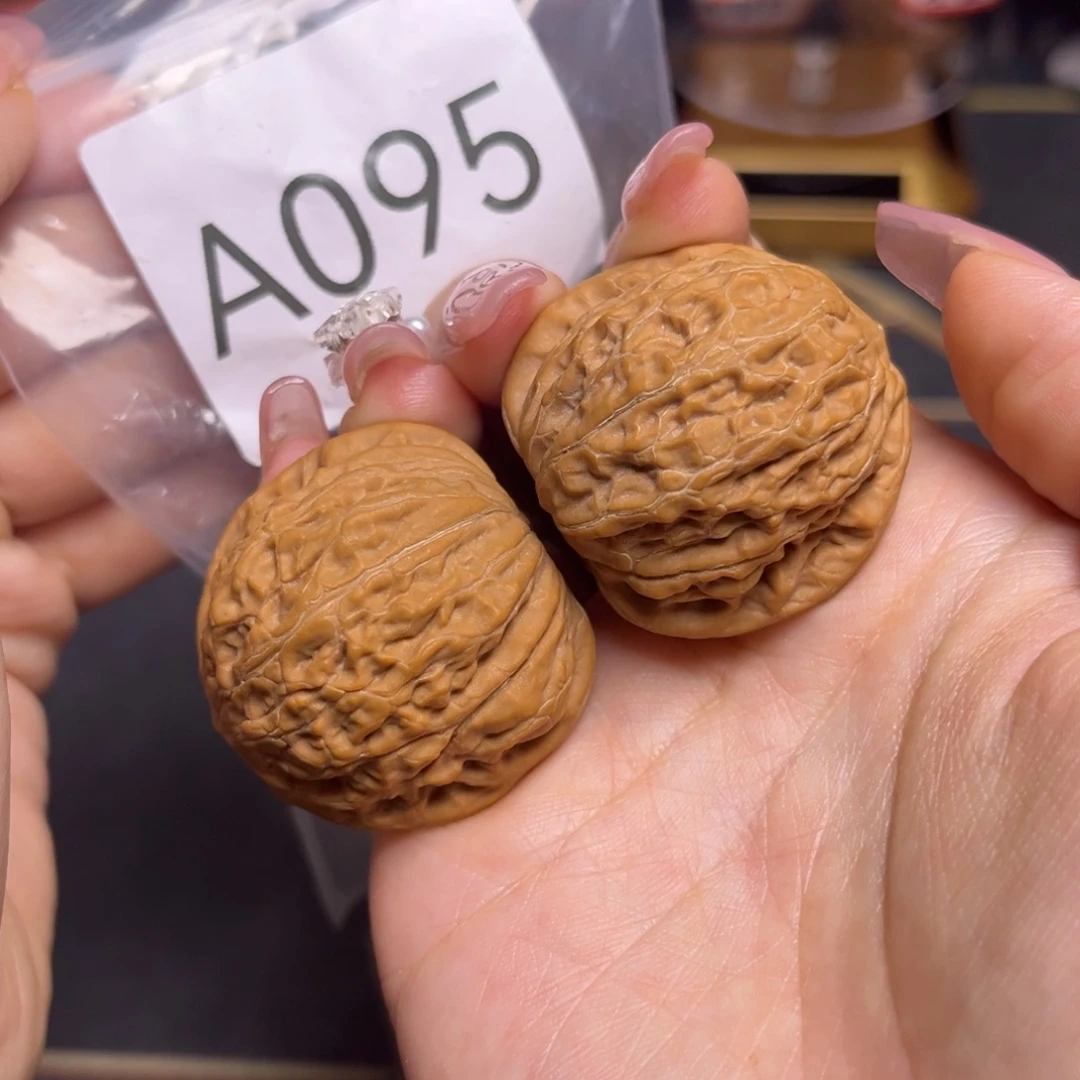 吊坠文玩核桃全品铁锤38