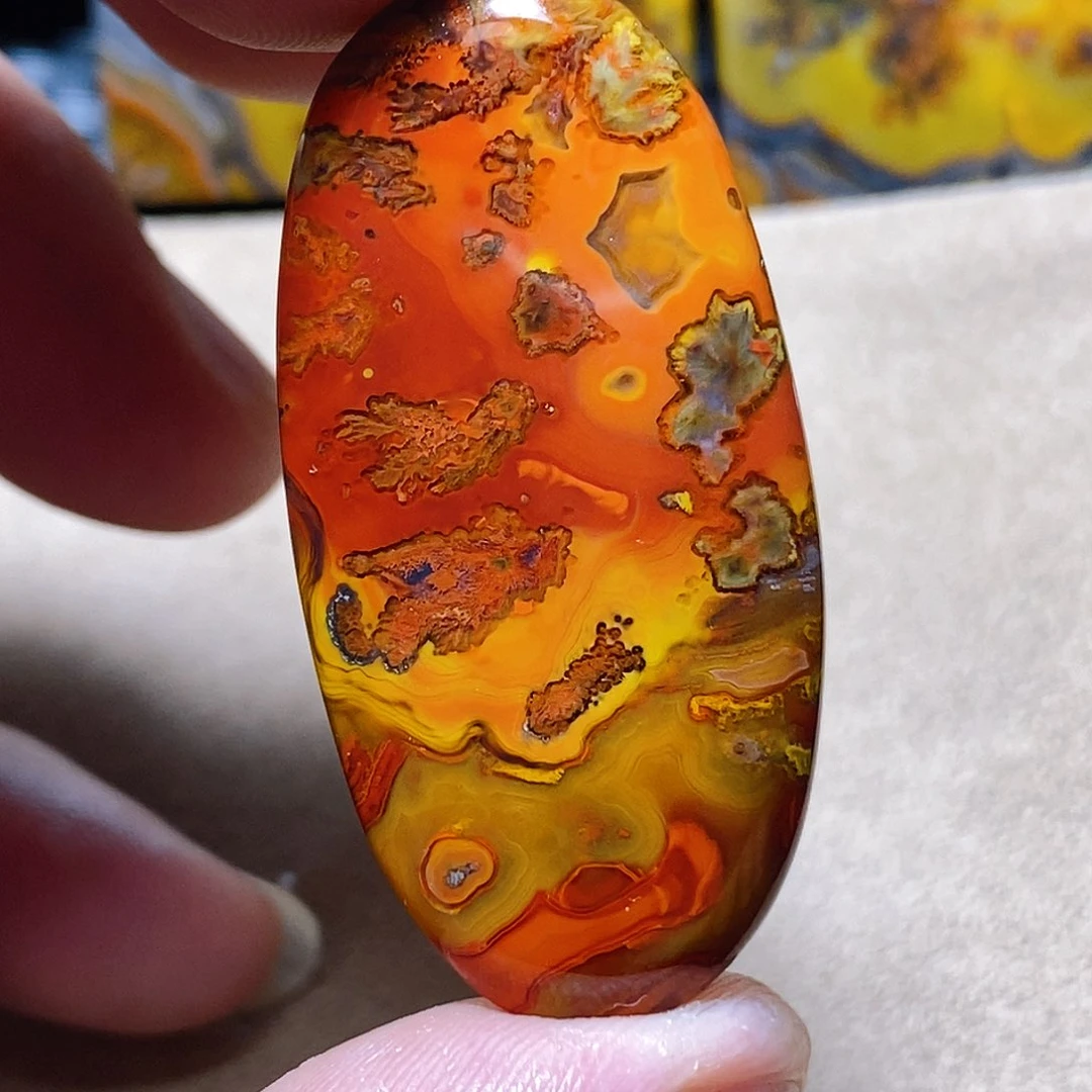 玛瑙/玉髓颈饰未镶嵌心*