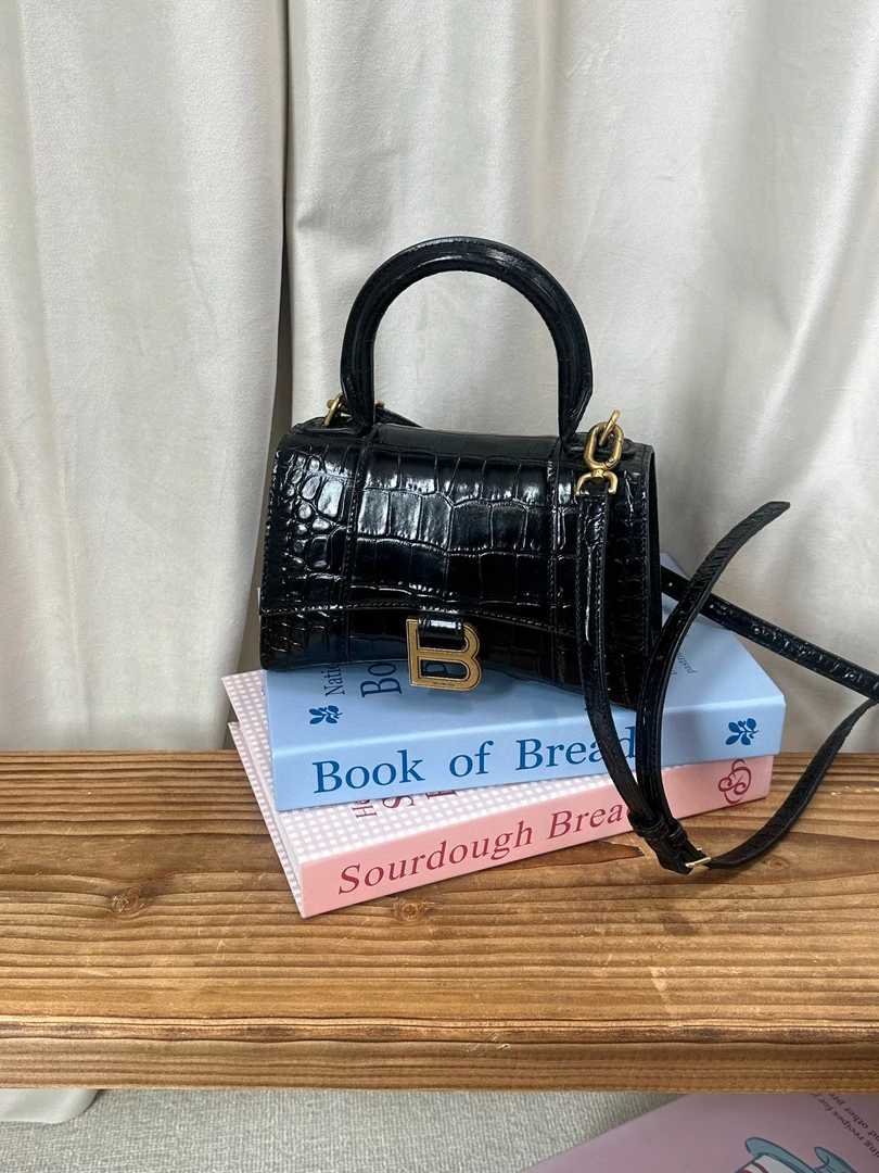 95新 Balenciaga/巴黎世家 巴黎世家黑金xs沙漏斜挎包