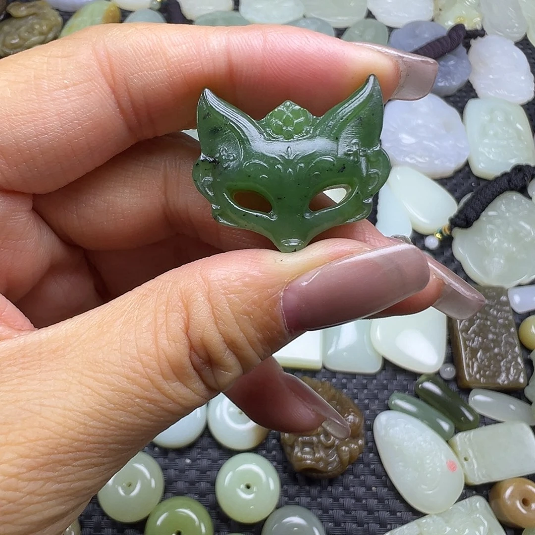 和田玉未镶嵌吊坠(不含链)