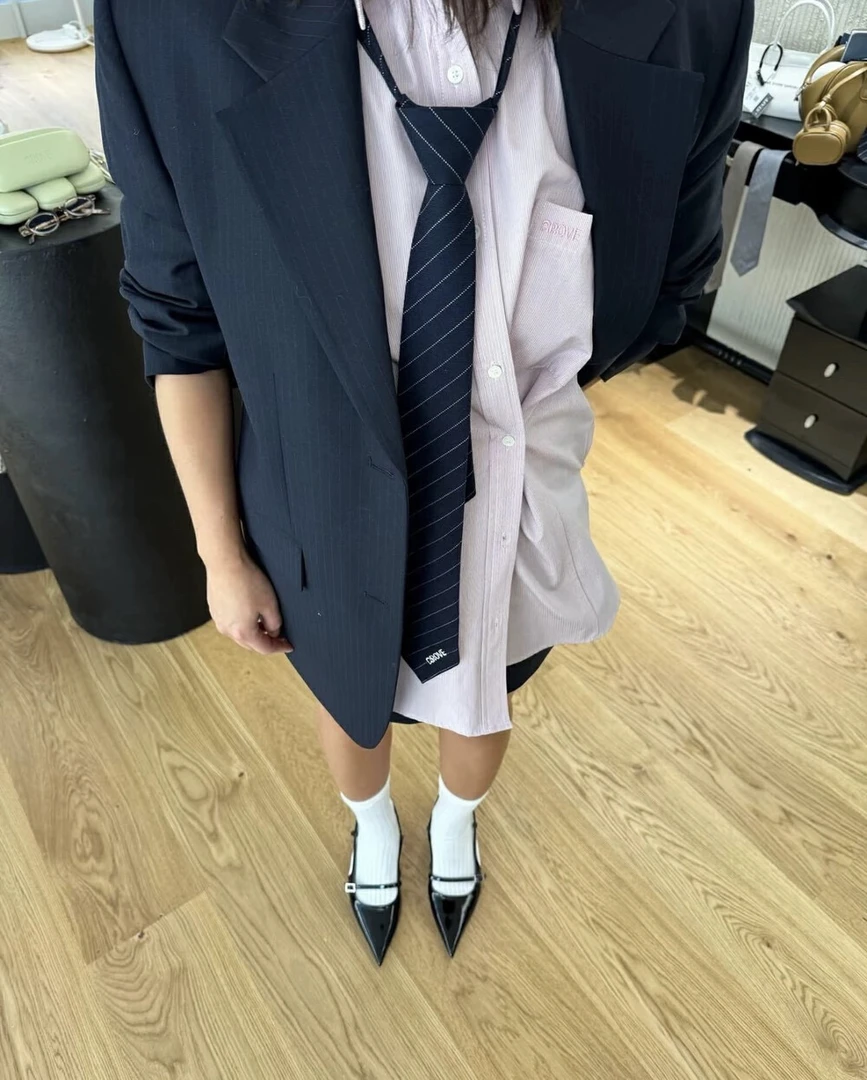 小众Dacc正版韩货学院风条纹西装衬衫领带领夹四件套女