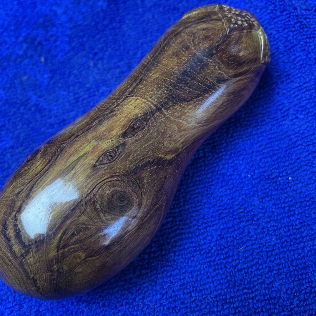 正宗海南黄花梨纯手工艺品茄子手把件