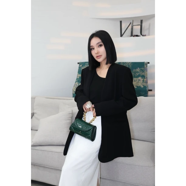 【妙妙精选】HUANGNAJI极简无领休闲简约时尚醋酸西服0111