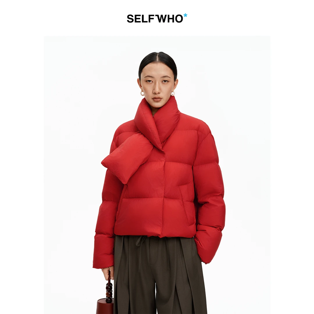 SELFWHO90白鸭绒圣诞红围巾领羽绒服女2025冬新款宽松保暖短外套