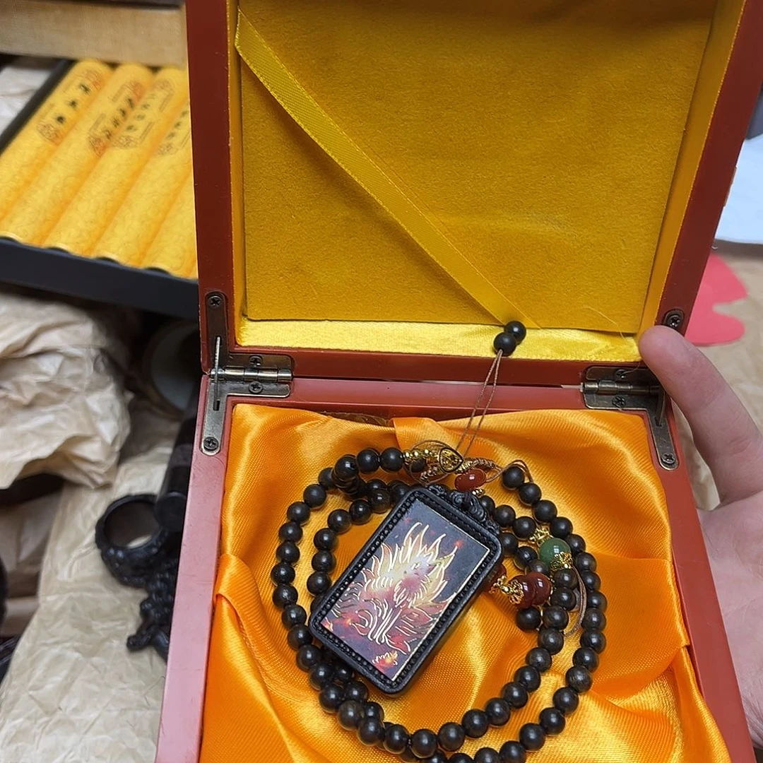 大叶紫檀（黑酸枝木类）