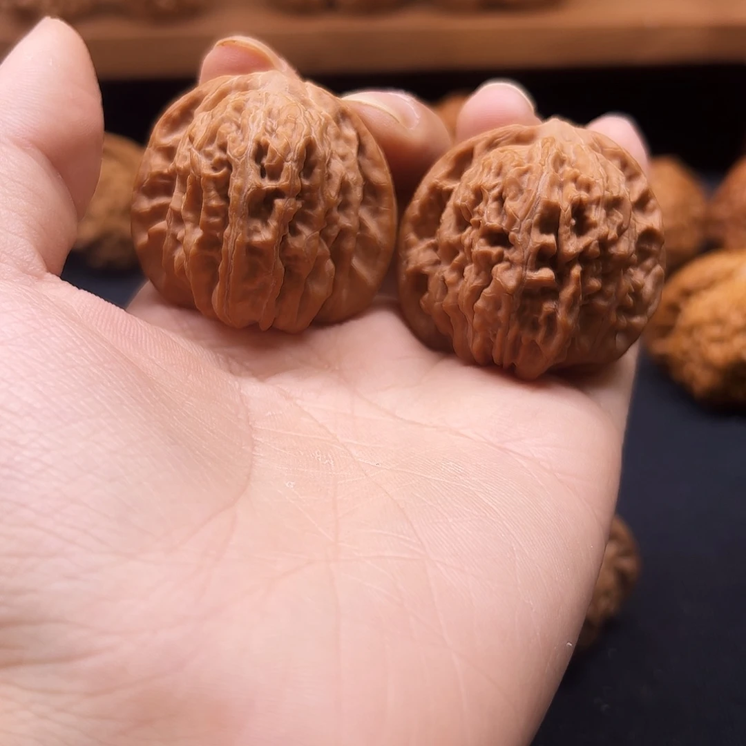 把件核桃平谷楼41全品红皮