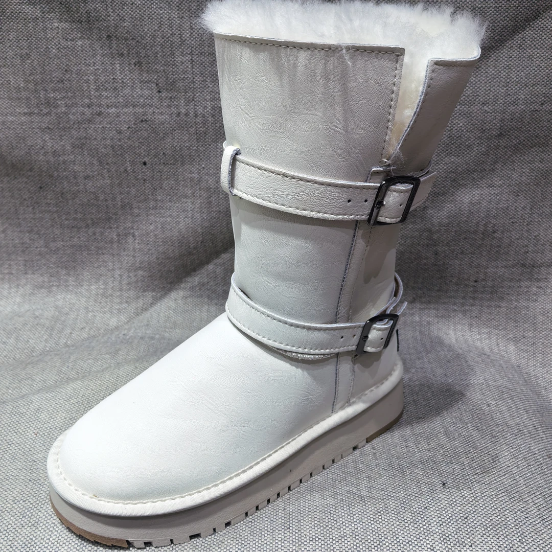 雪地靴时尚纯色羊毛保暖时尚雪地靴欧美风