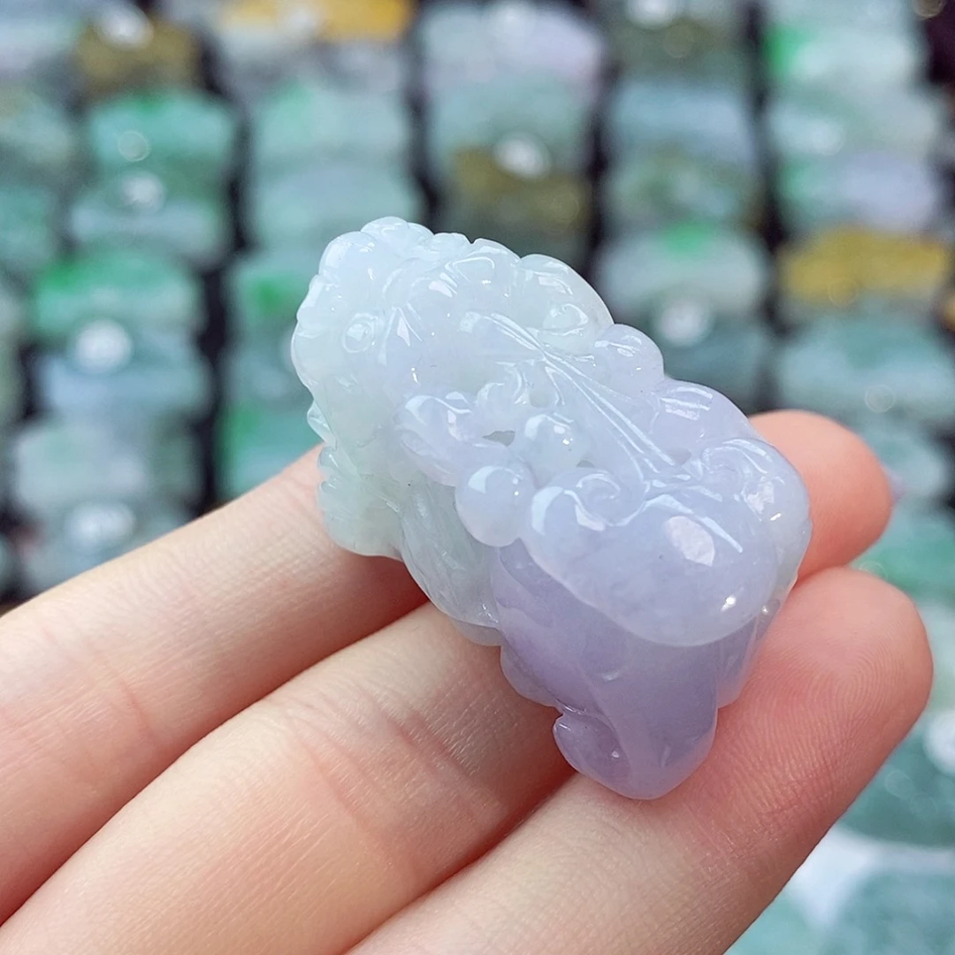 颈饰未镶嵌翡翠天然