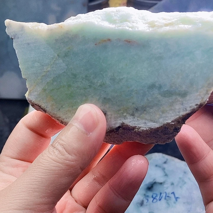 翡翠未镶嵌颈饰毛料61