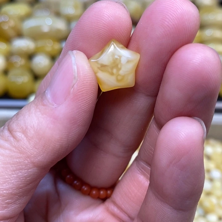 裸石琥珀未镶嵌天然原矿蜜蜡