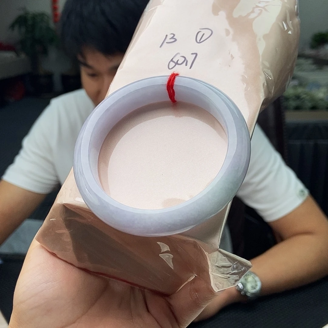 翡翠手镯未镶嵌拍一发一