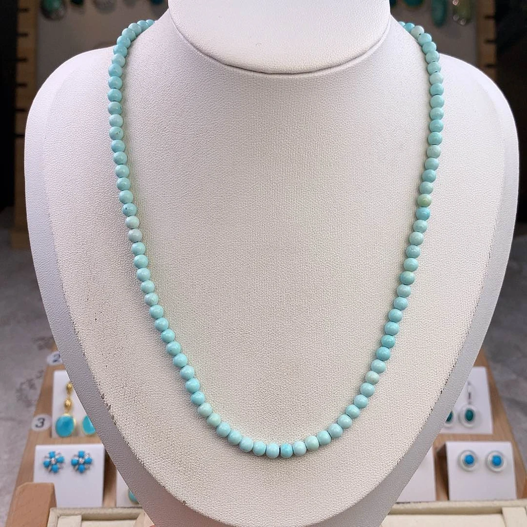 绿松石未镶嵌颈饰