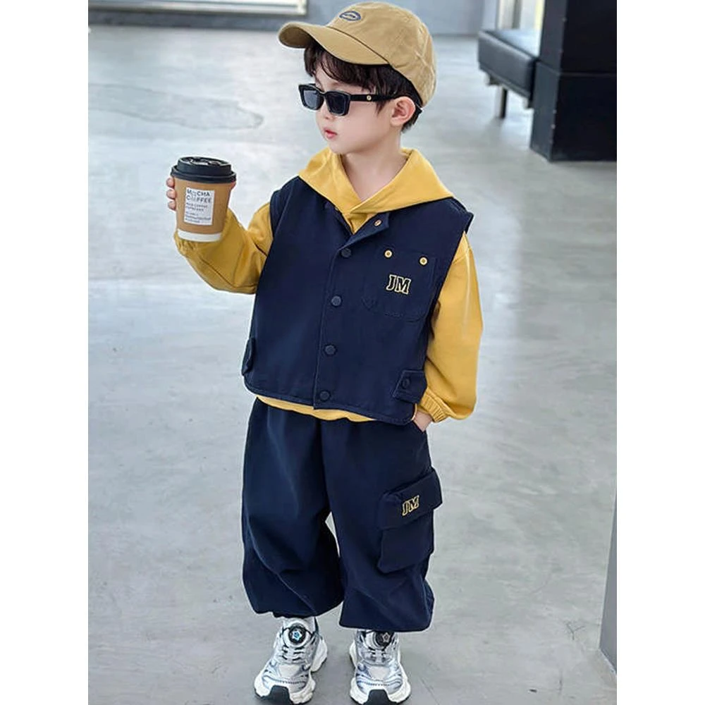 男童秋装套装2025新款帅气宝宝马甲三件套韩版卫衣春秋款儿童衣服