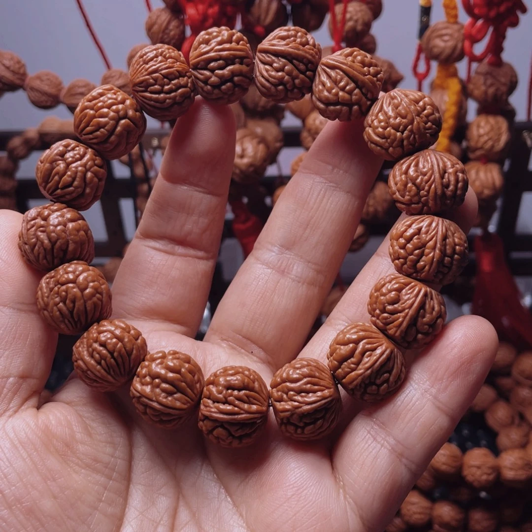 木质类龙纹桃枭手串