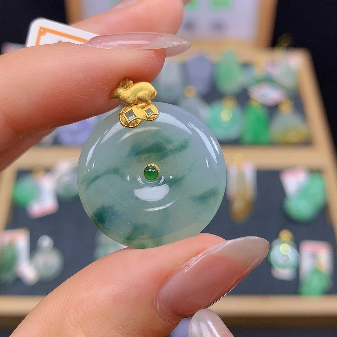 颈饰18K金镶嵌翡翠翡翠