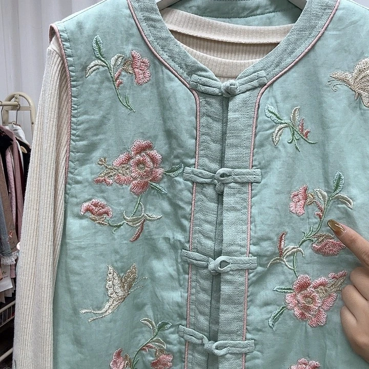 5322豆绿色棉马甲