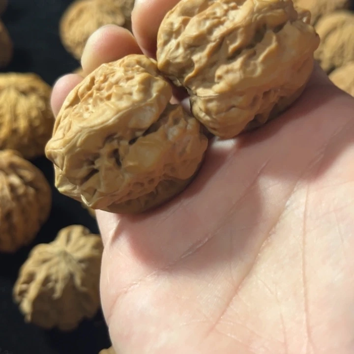 明***.文玩核桃蛤蟆头35