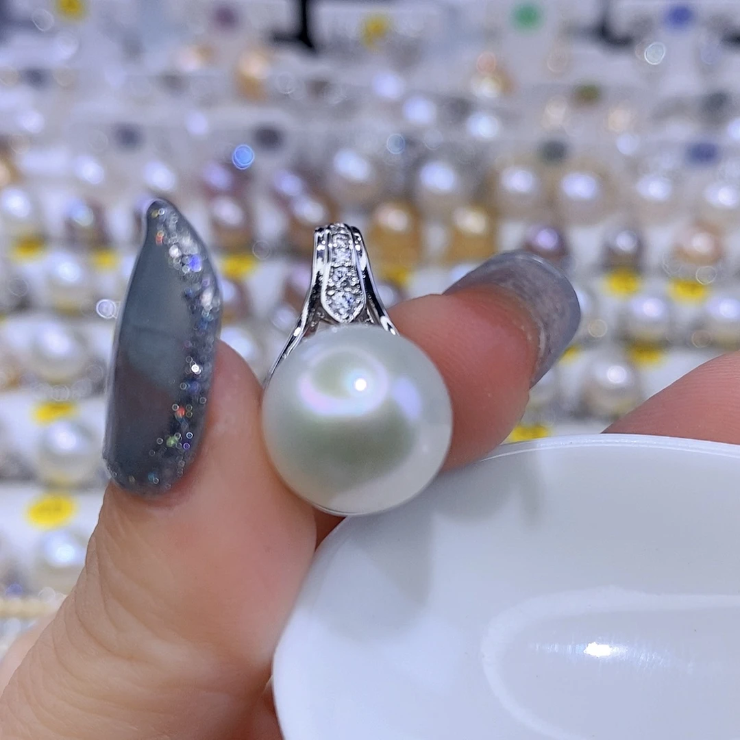 淡水珍珠合金颈饰