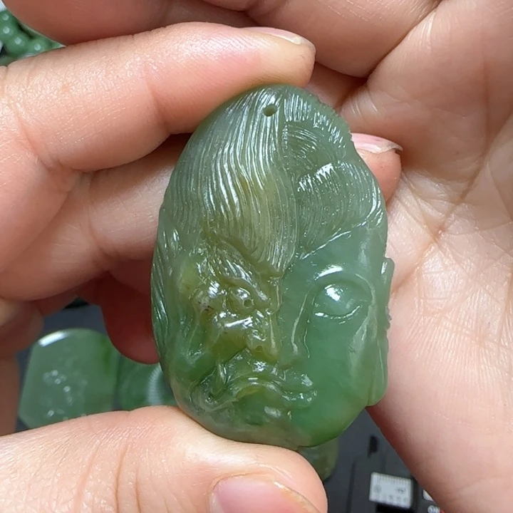 和田玉吊坠未镶嵌