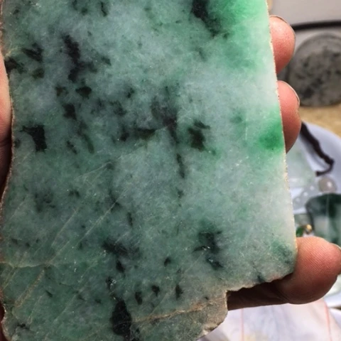 翡翠散珠天然翡翠阳绿戒面可取定制