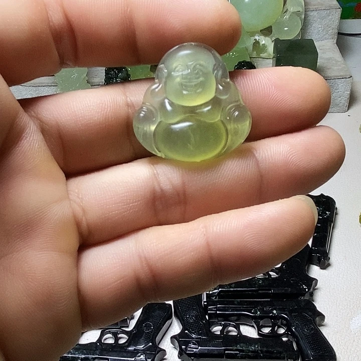 透闪石-蛇纹石玉未镶嵌挂件