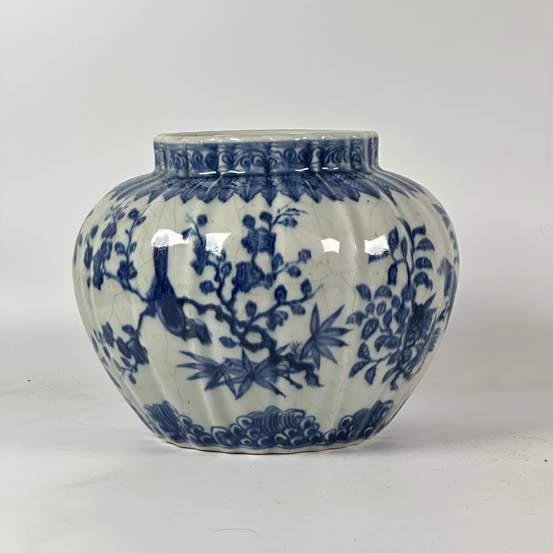 青花松竹梅罐子收藏鉴赏