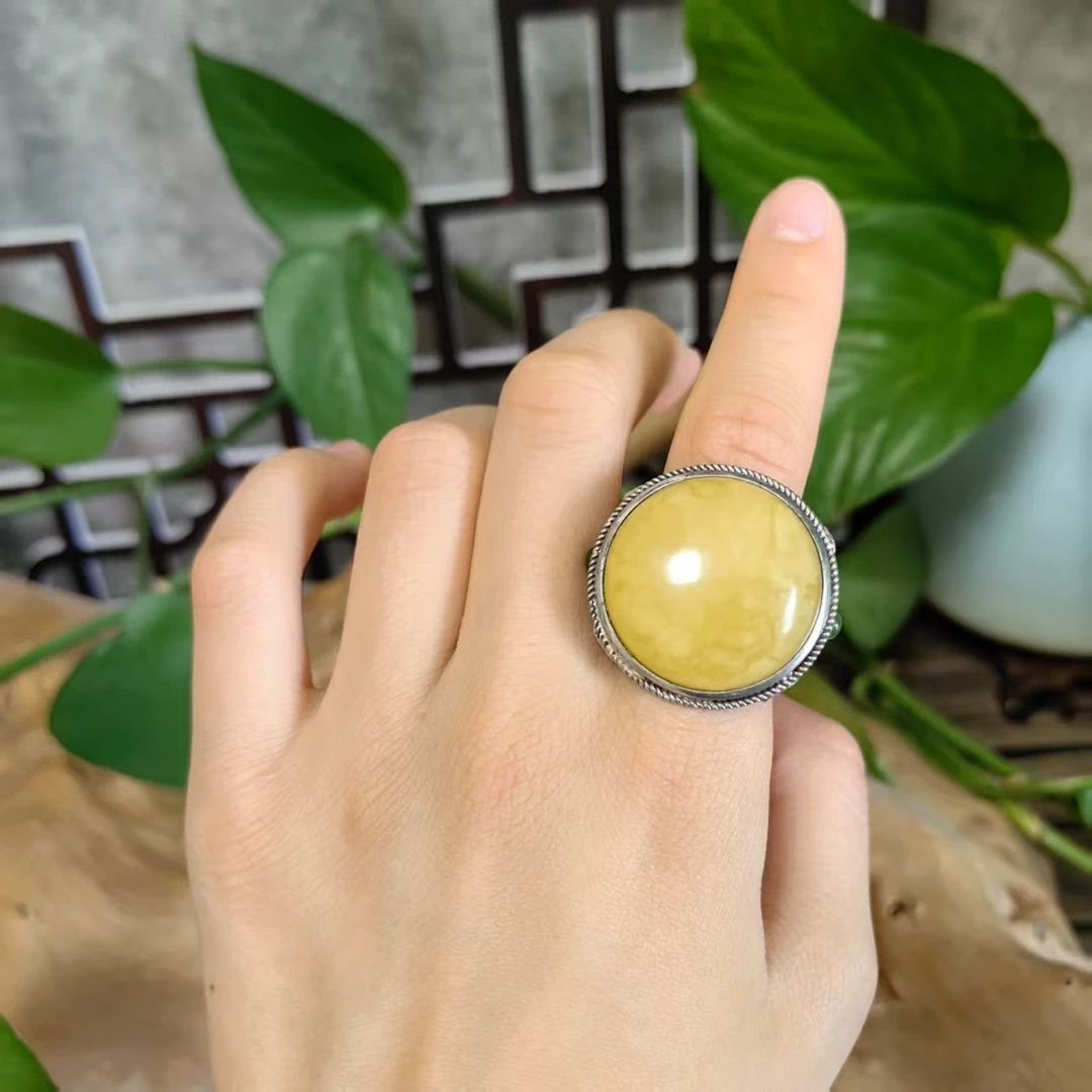 LYliuyng鸡油黄妖花蜜蜡银戒指台湾工银镶天然老蜜蜡宽戒圈戒指