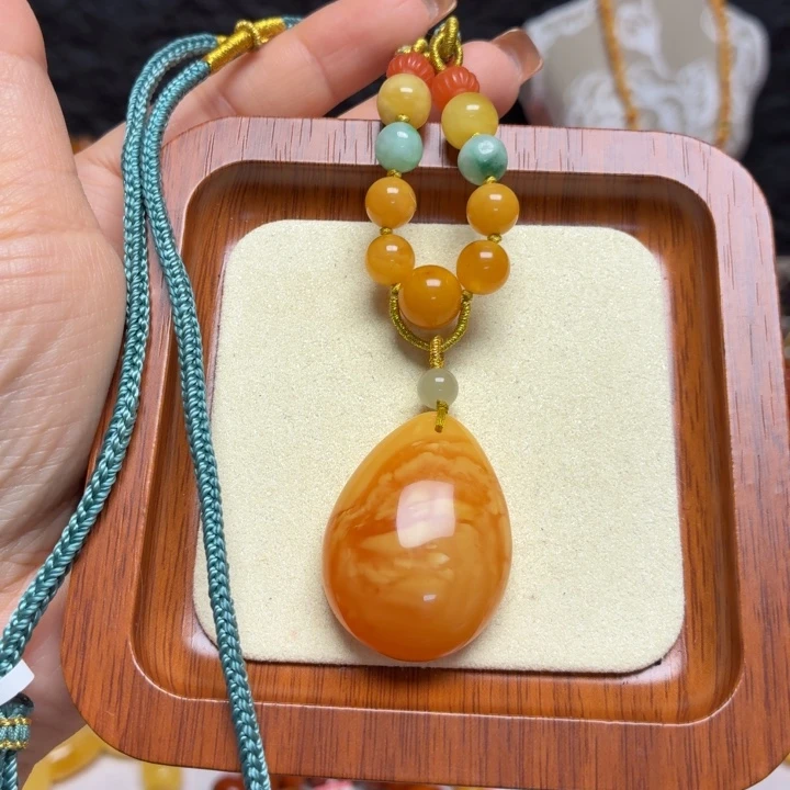 蜜蜡未镶嵌颈饰项链