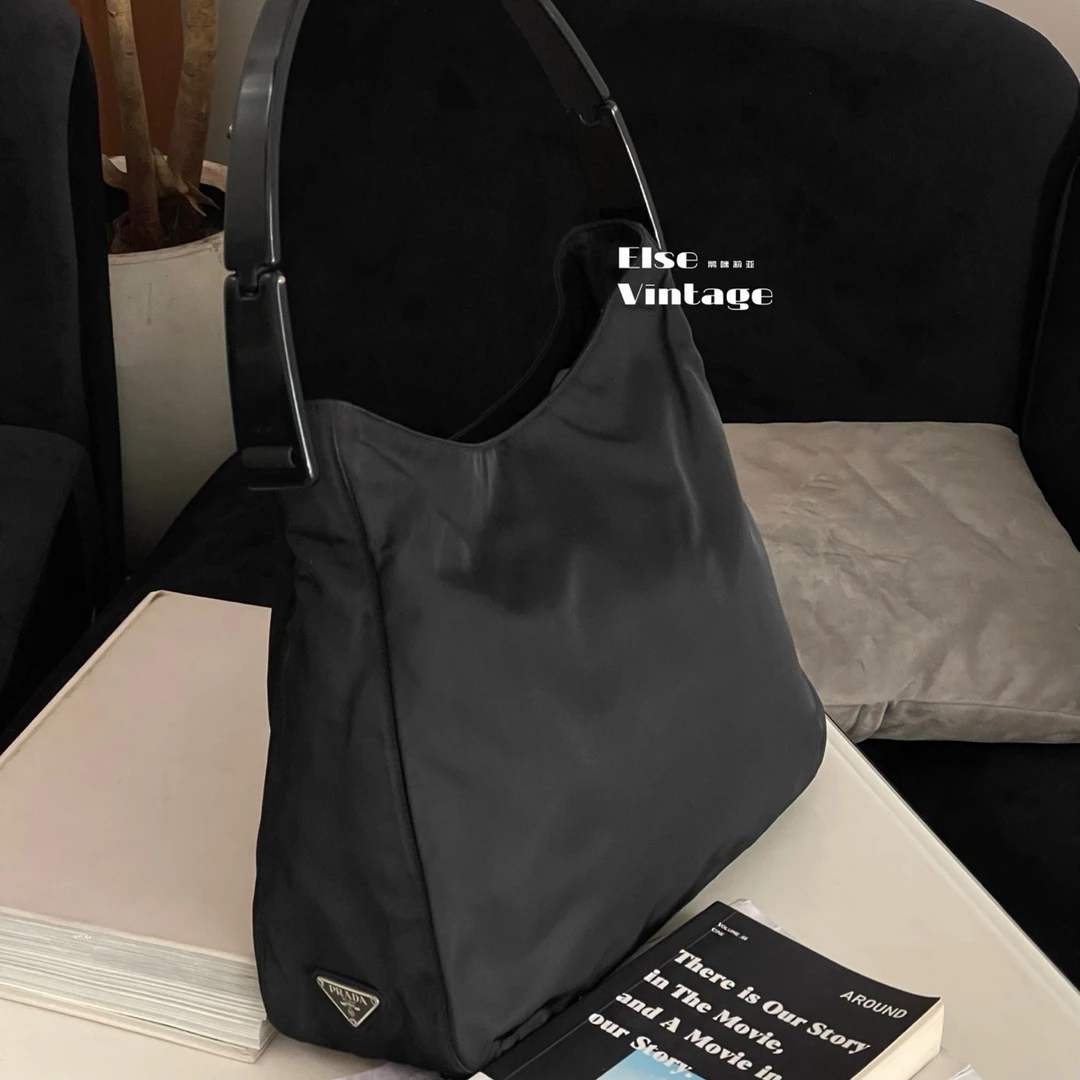 95新 Prada/普拉达 prada尼龙腋下hobo二手