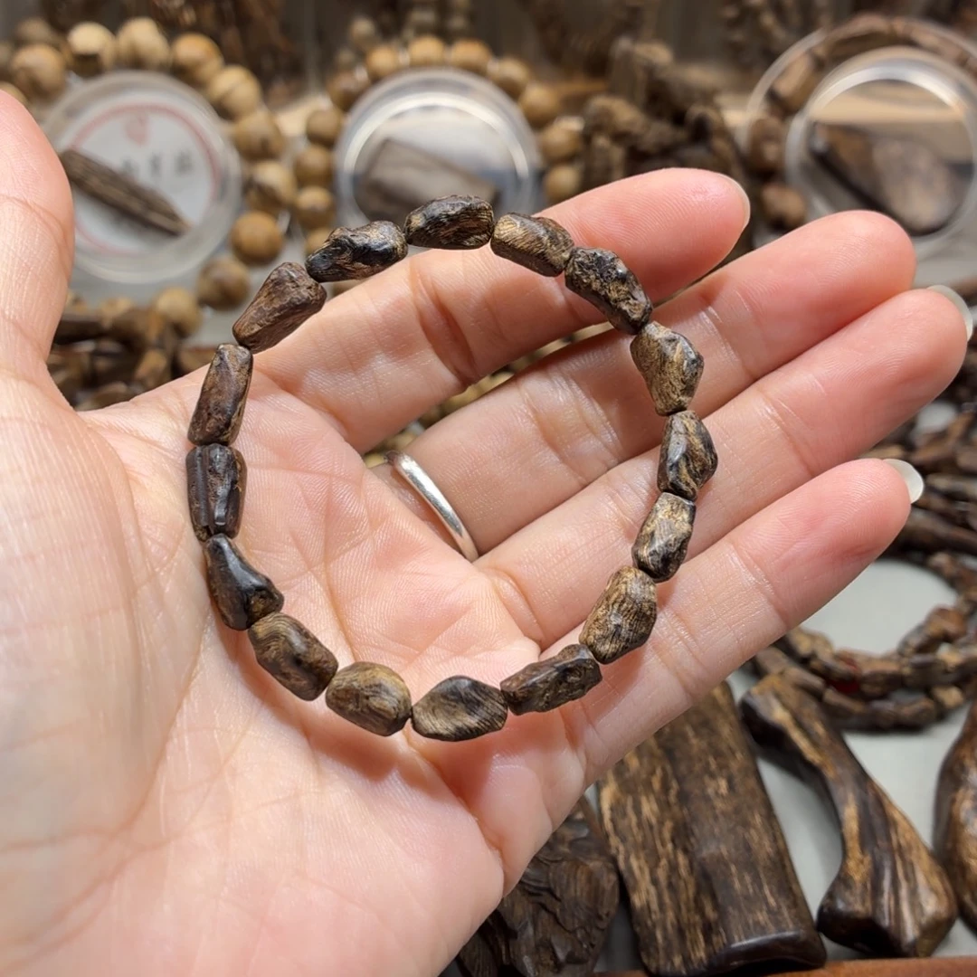 沉香碎屑沉香达拉干沉女生款