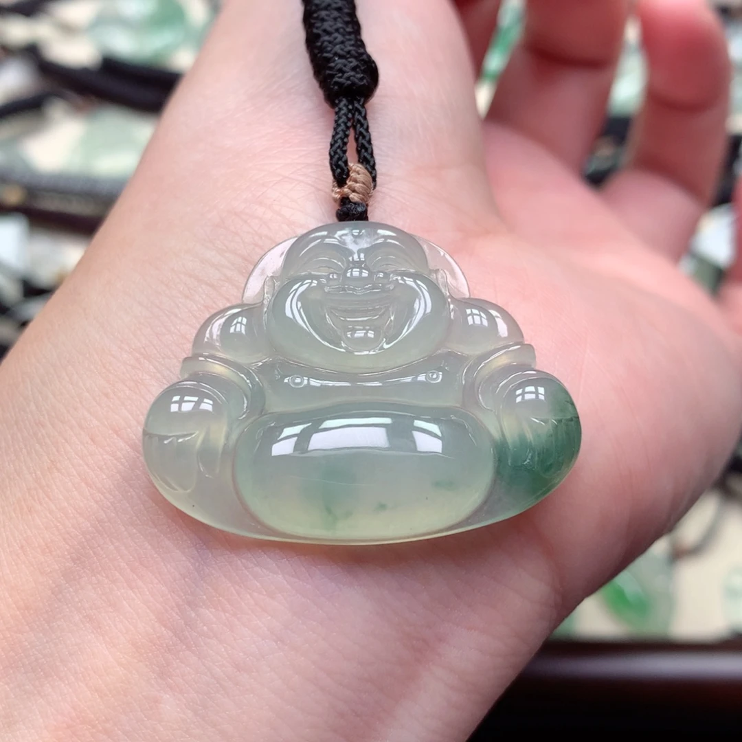 翡翠未镶嵌颈饰佛公