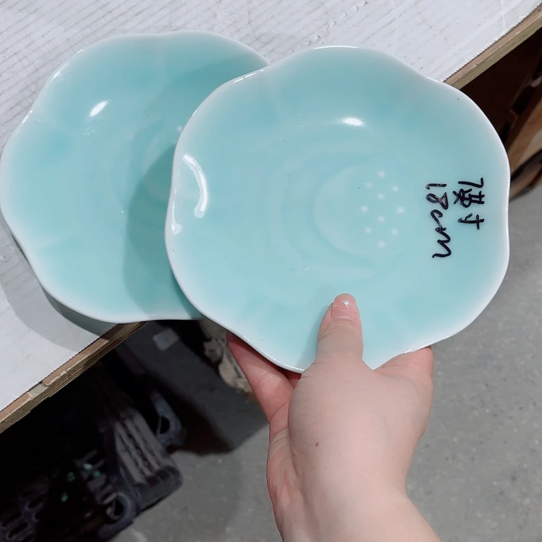 青瓷哈哈哈哈哈哈哈哈哈哈