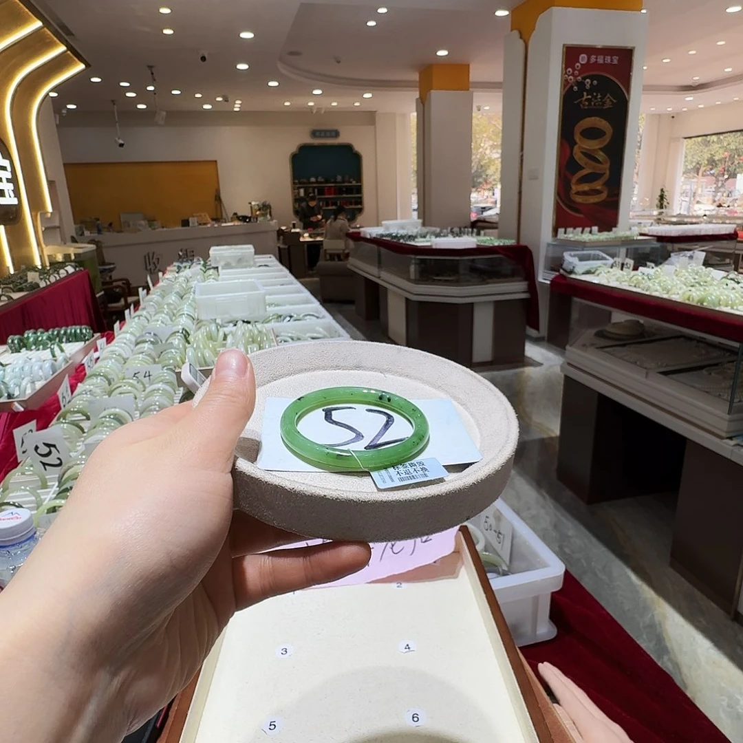 和田玉未镶嵌手镯115