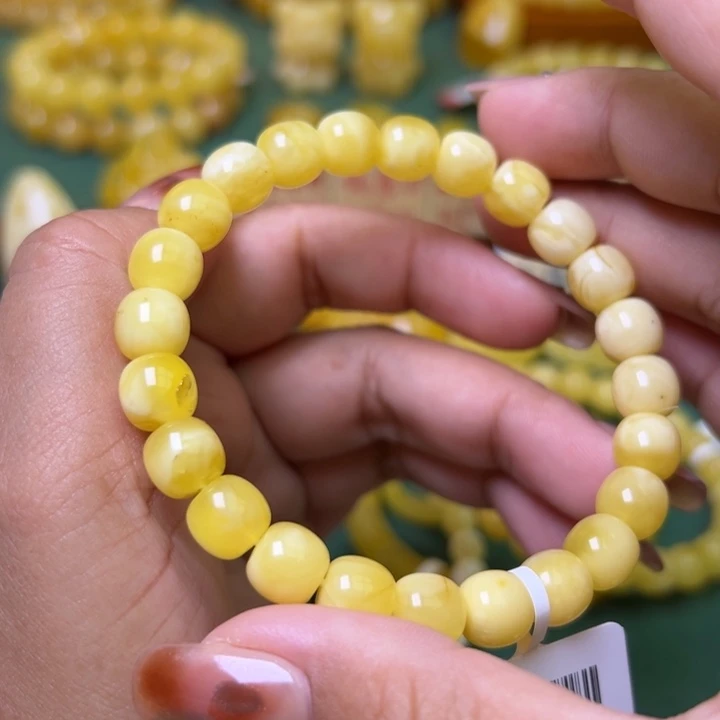 蜜蜡未镶嵌珠宝奇石