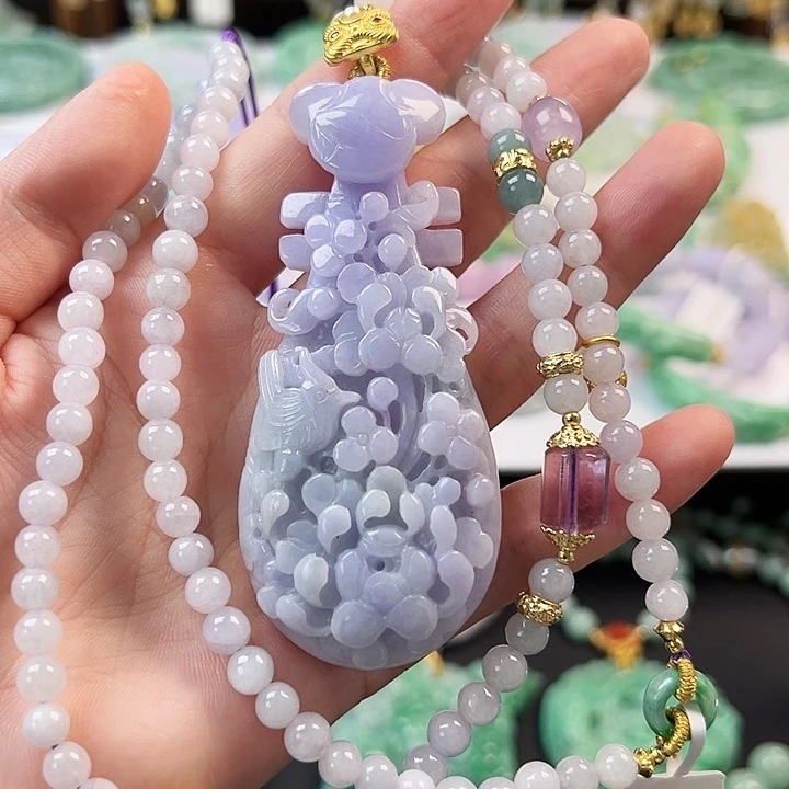 翡翠未镶嵌颈饰吊坠