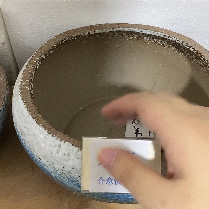 紫砂花盆多肉瑕疵盆有孔。