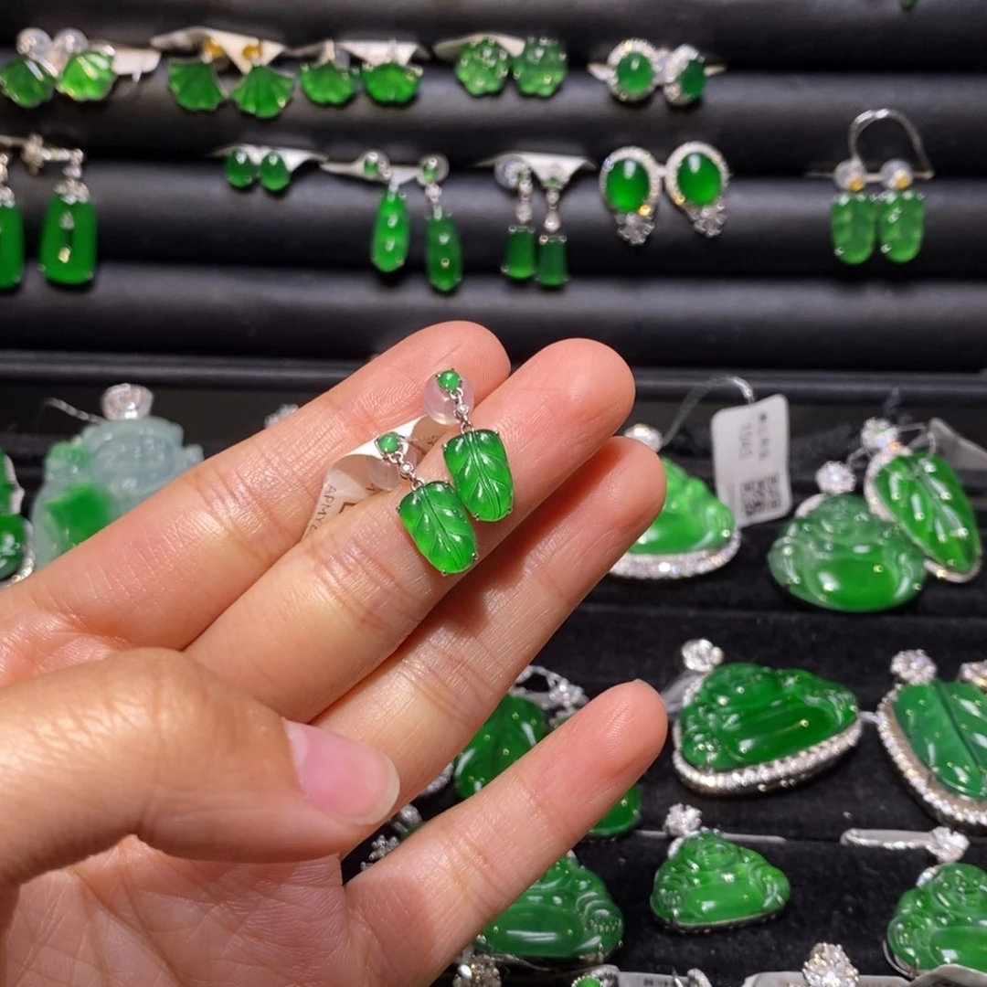 翡翠18K金镶嵌耳饰叶子